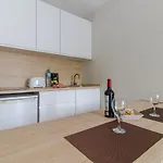 Flatguest Alisios Коральео